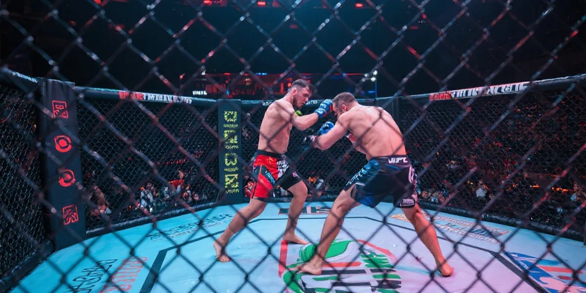 在华体会体育体验8K极致视觉，MMA铁粉的终极观赛指南